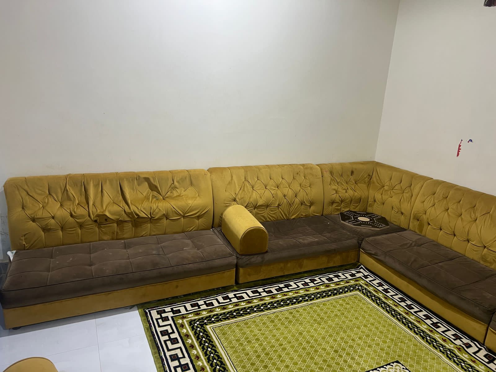 التخلص من الاثاث القديم في الرياض 0503904935 طش اثاث