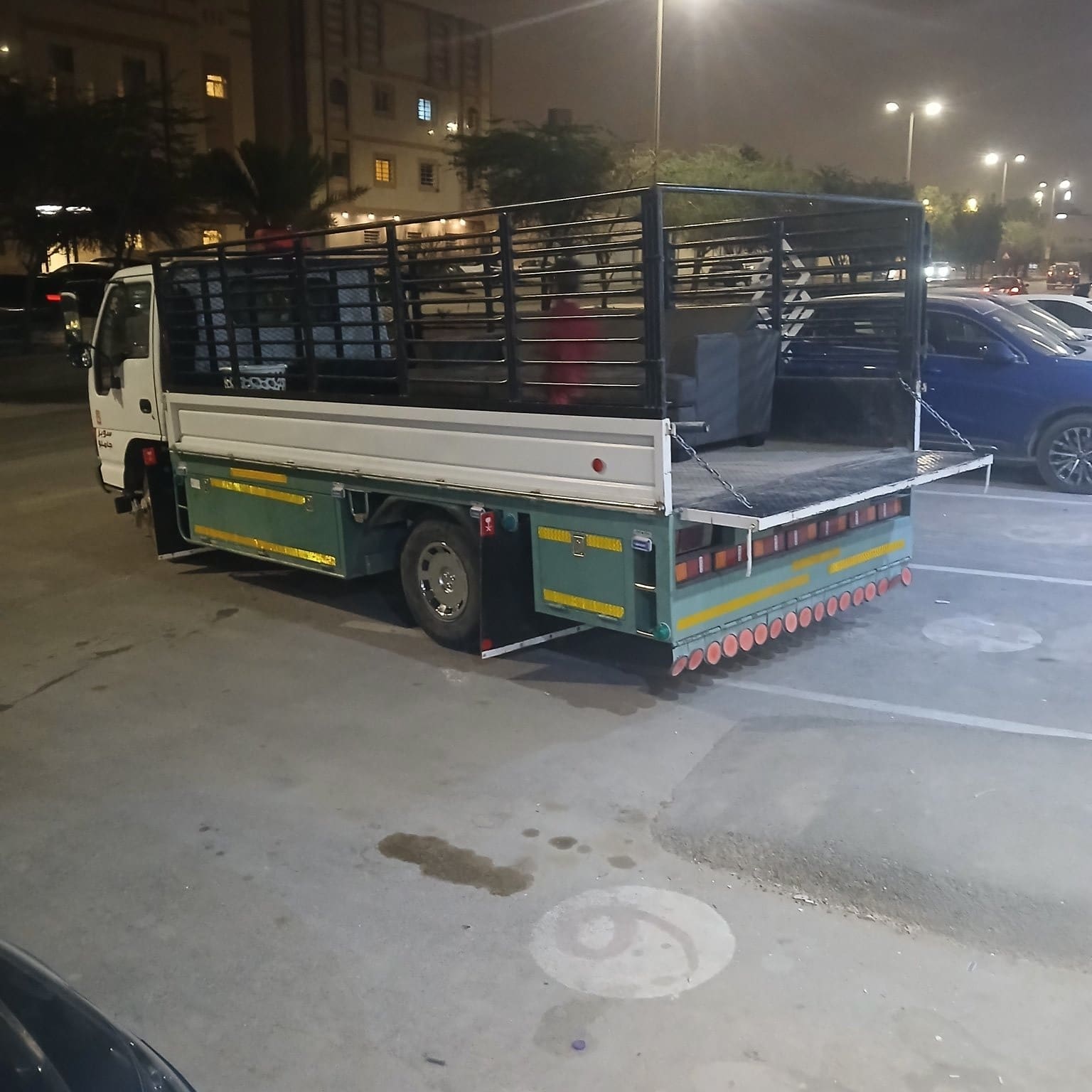 التخلص من الاثاث القديم شرق الرياض 0503483036