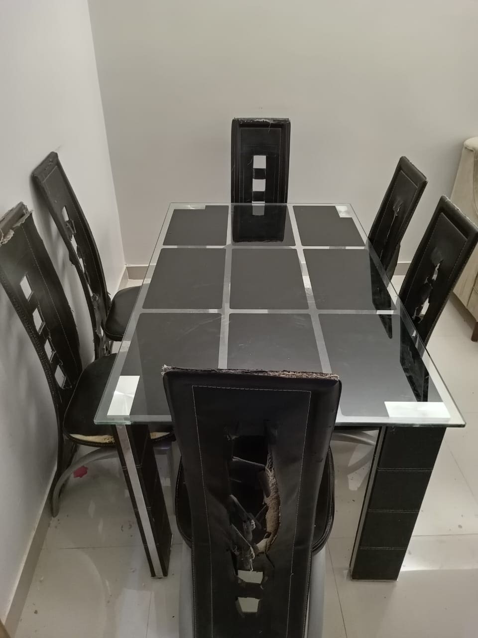 راعي دينا تخلص من الأثاث حي الياسمين 0559803796