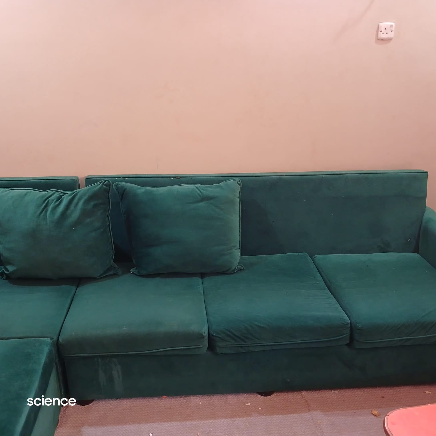 دينا طش اثاث قديم بالرياض 0َ556053591