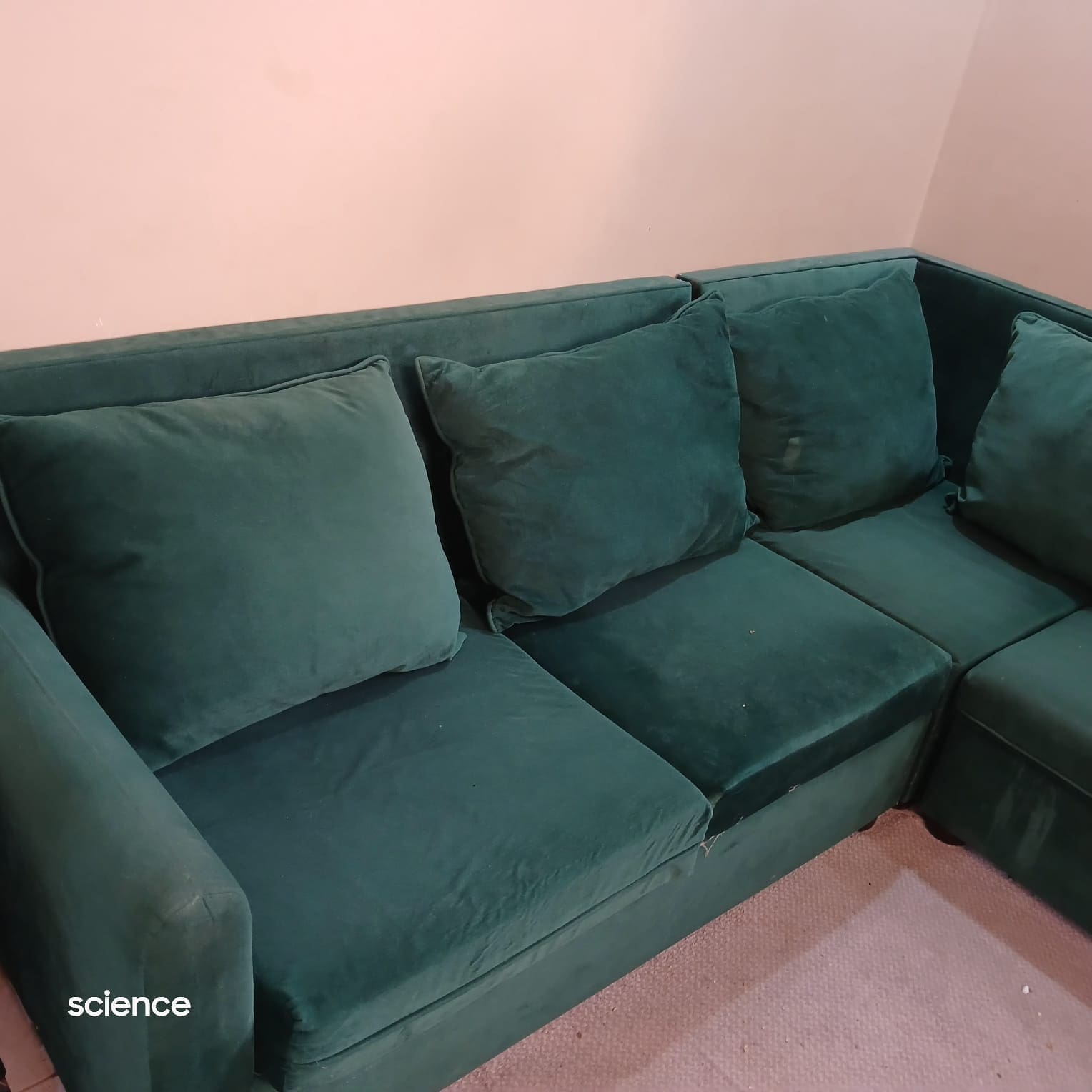 دينا طش اثاث قديم بالرياض 0َ556053591