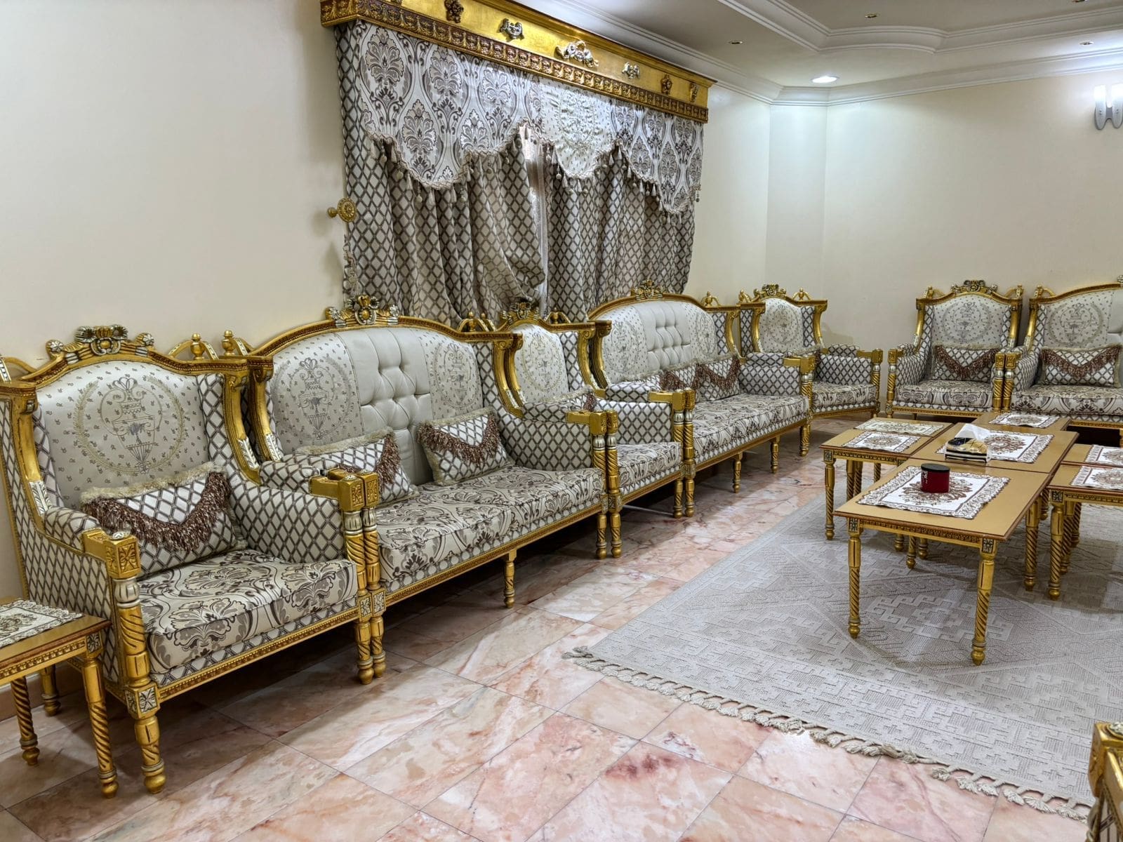 دينا طش الاثاث المستعمل 0556723860